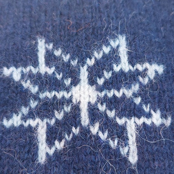 Adventure ahead Best Brand Disney Store Wool SKI sweater Goofy Donald & Mickey - Picture 4 of 9